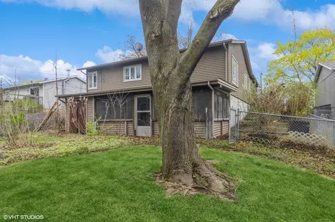 682 W Main St, Cary, IL 60013 photo 2