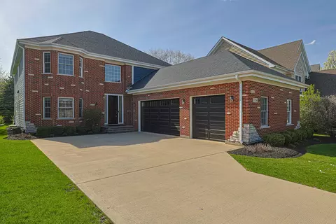 3 W N736 W Laura Ingalls Wilder Rd, Saint Charles, IL 60175