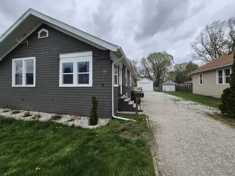 120 W 3rd St, Streator, IL 61364