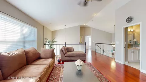 Living - 811 Commons Rd, Naperville, IL 60563 photo 4 of 5