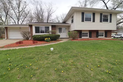 464 Springfield St, Park Forest, IL 60466