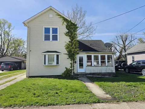 1009 E Livingston St, Streator, IL 61364