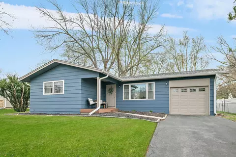 169 Pheasant Trl, Carpentersville, IL 60110