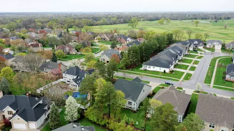 View/Area - 11 Somerset Cir, Wheaton, IL 60189 photo 3 of 5