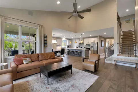 Living - 11 Somerset Cir, Wheaton, IL 60189 photo 3 of 5