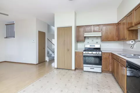 Kitchen - 14232 S Newberg Ct, Plainfield, IL 60544 photo 1 of 3
