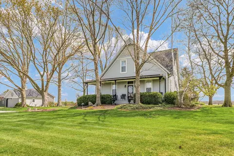 1076 County Road 2125, Sidney, IL 61877