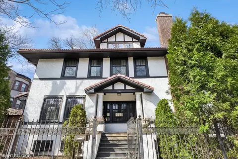 1700 W Wilson Ave, Chicago, IL 60640