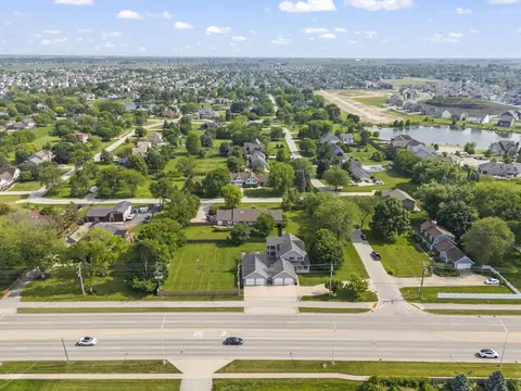 View/Area - 2398 S Williamsburg Dr, Plainfield, IL 60586 photo 10 of 11