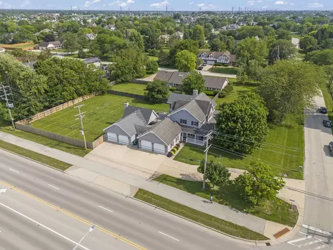 View/Area - 2398 S Williamsburg Dr, Plainfield, IL 60586 photo 1 of 11