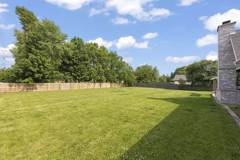 Exterior - 2398 S Williamsburg Dr, Plainfield, IL 60586 photo 6 of 8