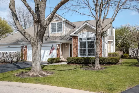 1104 Adare Ct, Saint Charles, IL 60174
