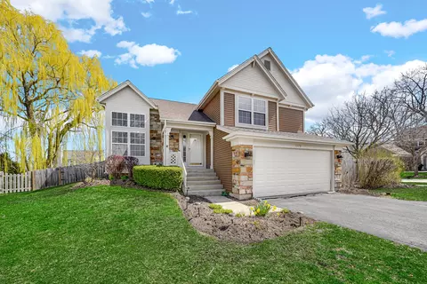 1379 Amherst Ct, Grayslake, IL 60030