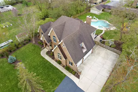 4340 Roslyn Rd, Downers Grove, IL 60515