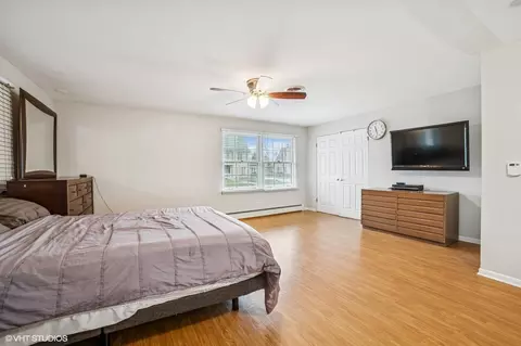 433 N Worth Ave, Elgin, IL 60123 photo 8