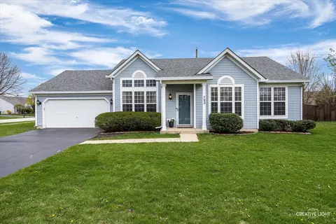 702 Cornell Dr, Oswego, IL 60543