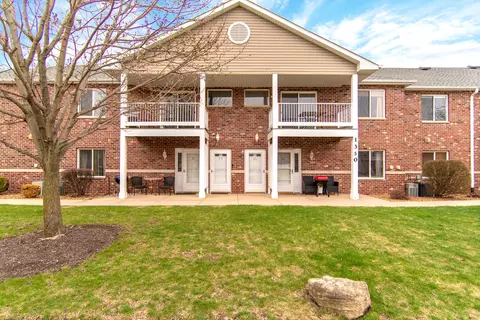 1350 Rock Run Dr #23, Crest Hill, IL 60403