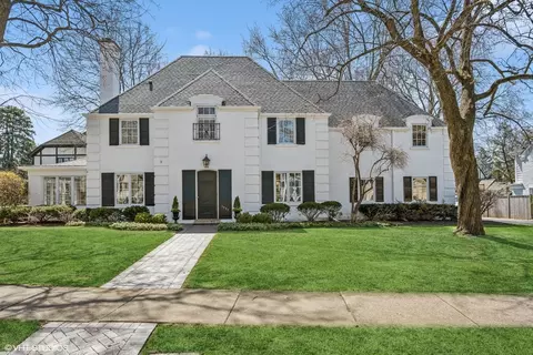 1937 Beechwood Ave, Wilmette, IL 60091