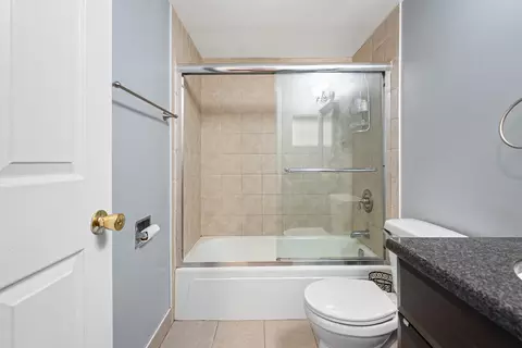 Bath - 5501 Carriageway Dr #202A, Rolling Meadows, IL 60008 photo 1 of 3