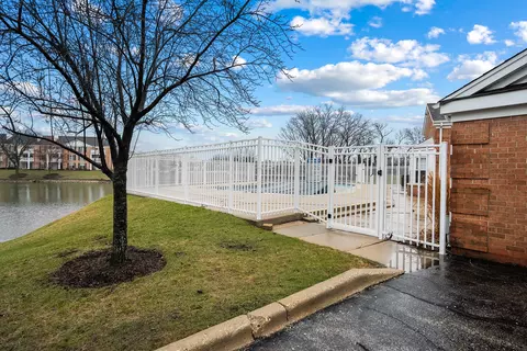 Exterior - 5501 Carriageway Dr #202A, Rolling Meadows, IL 60008 photo 4 of 4