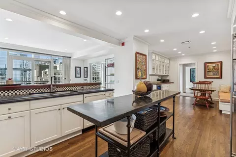 Kitchen - 270 E Pearson St #1502, Chicago, IL 60611 photo 3 of 3