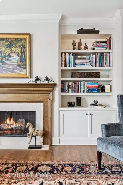 Living - 270 E Pearson St #1502, Chicago, IL 60611 photo 5 of 7