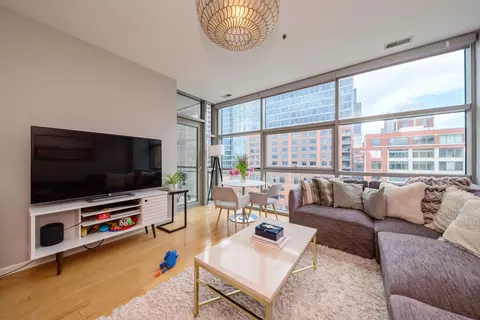 Living - 225 S Sangamon St #702, Chicago, IL 60607 photo 2 of 2