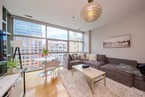 Living - 225 S Sangamon St #702, Chicago, IL 60607 photo 1 of 2