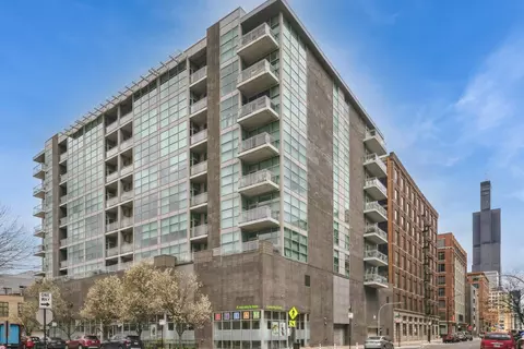 225 S Sangamon St #702, Chicago, IL 60607