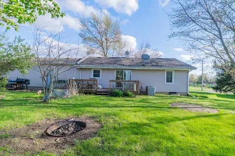 306 E Dooley St, Downs, IL 61736 photo 23