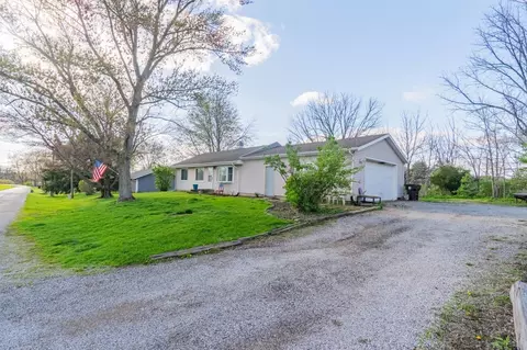 306 E Dooley St, Downs, IL 61736 photo 4