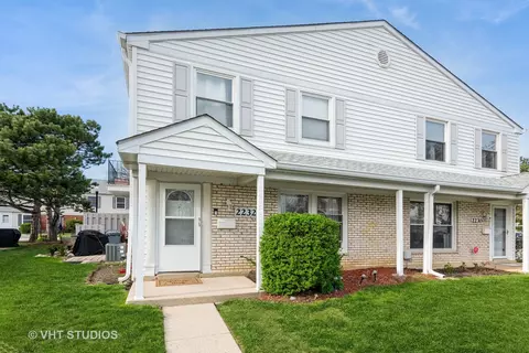 2232 Glenview Ct #2232, Schaumburg, IL 60194