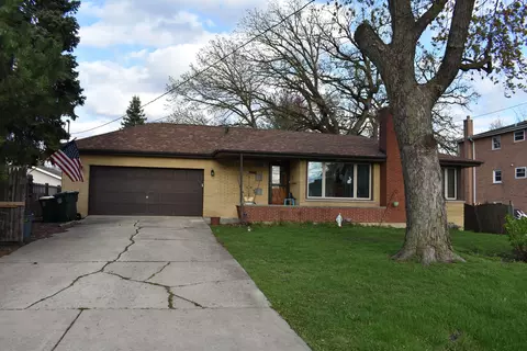 7829 Garden Ln, Justice, IL 60458