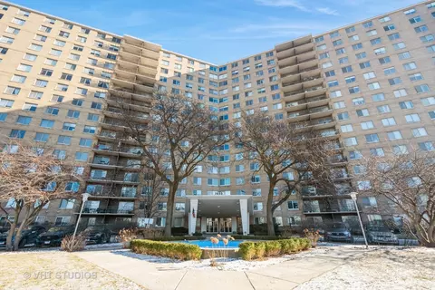 7033 N Kedzie Ave #504, Chicago, IL 60645