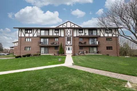11012 S Theresa Cir #3C, Palos Hills, IL 60465