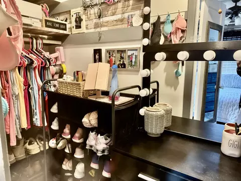 Other - 914 8th St, Peru, IL 61354 photo 1 of 8