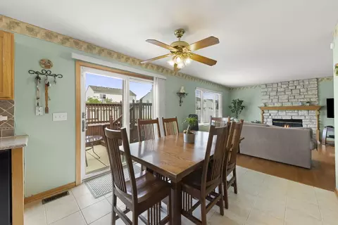2217 Cedar Ridge Dr, Plainfield, IL 60586 photo 9