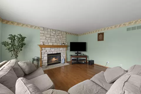 2217 Cedar Ridge Dr, Plainfield, IL 60586 photo 10