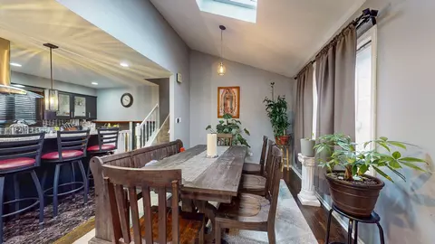 Dining - 8129 45th Pl, Lyons, IL 60534 photo 1 of 6