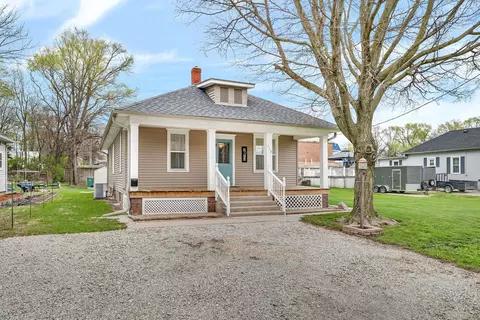 112 W 1st St, Streator, IL 61364