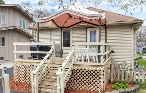 Exterior - 126 N Berteau Ave, Bartlett, IL 60103 photo 6 of 6