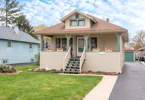 126 N Berteau Ave, Bartlett, IL 60103