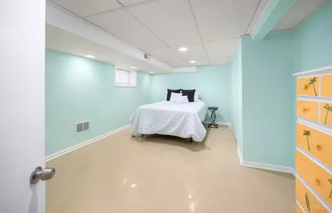 Bedroom - 126 N Berteau Ave, Bartlett, IL 60103 photo 4 of 4