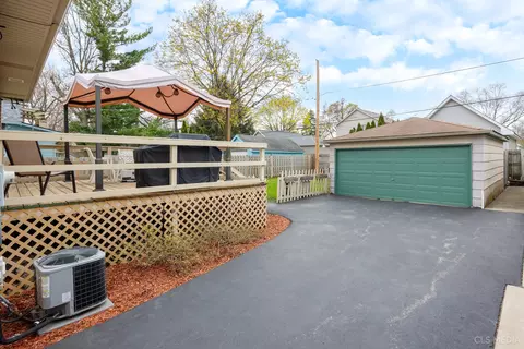 Exterior - 126 N Berteau Ave, Bartlett, IL 60103 photo 5 of 6