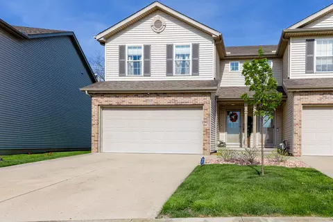 2509 Fox Trot Trl, Bloomington, IL 61705