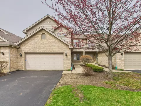 9004 Newcastle Ct, Tinley Park, IL 60487