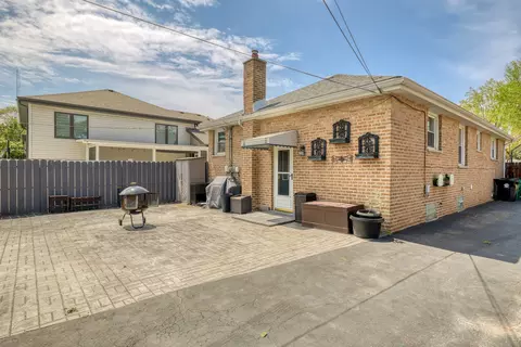 Exterior - 7413 S Thomas Ave, Bridgeview, IL 60455 photo 1 of 1