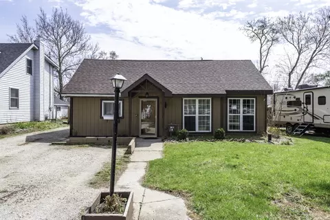 26709 105th St, Trevor, WI 53179
