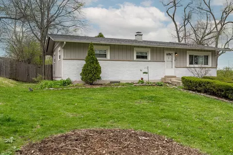 526 Gamble Dr, Lisle, IL 60532
