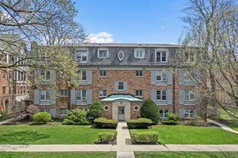 1923 Sherman Ave #1N, Evanston, IL 60201
